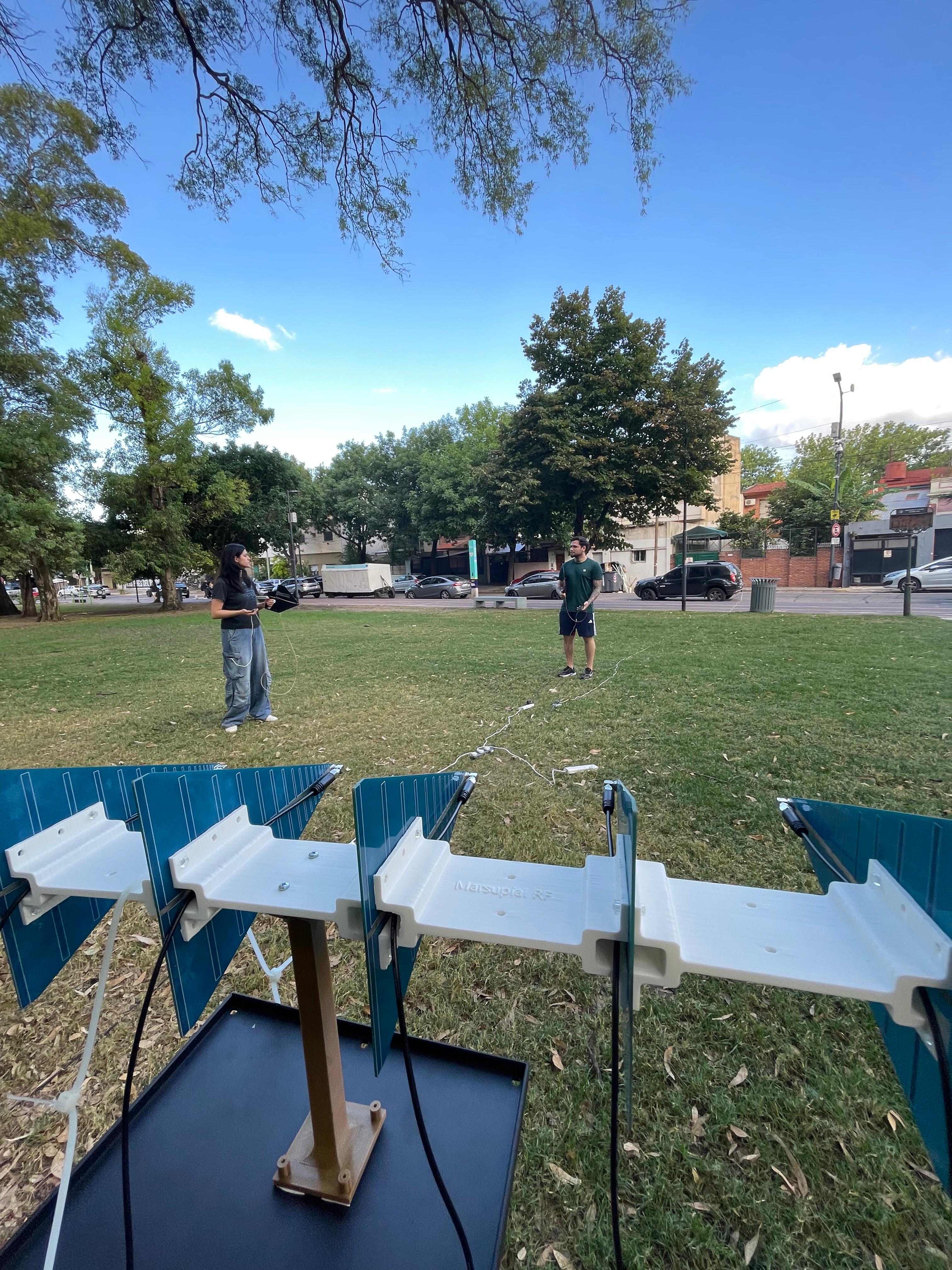 Radiogoniómetro de 5 canales 300–1700 MHz